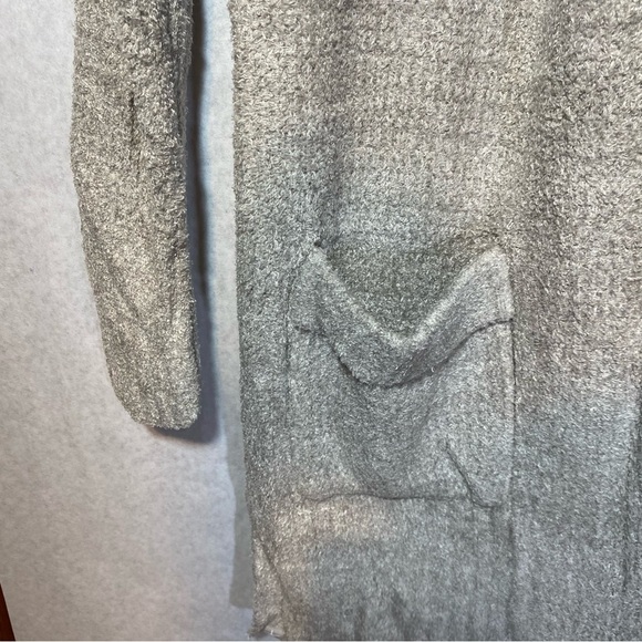 Barefoot Dreams Cozy Chic Light Fuzzy Cardigan Gray with pockets - Picture 2 of 7